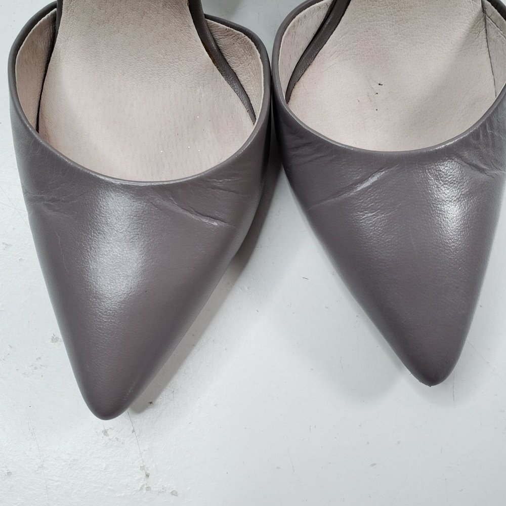 Kenneth Cole Taupe Heels - Picture 3 of 11